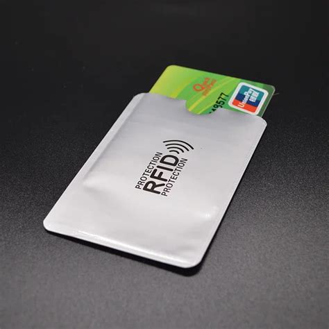 aluminum foil rfid credit card|what materials block rfid readers.